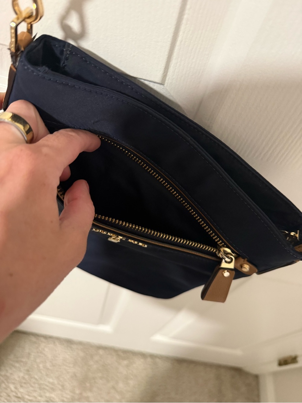 ✨ EUC Michael Kors Navy Crossbody - Picture 7 of 13